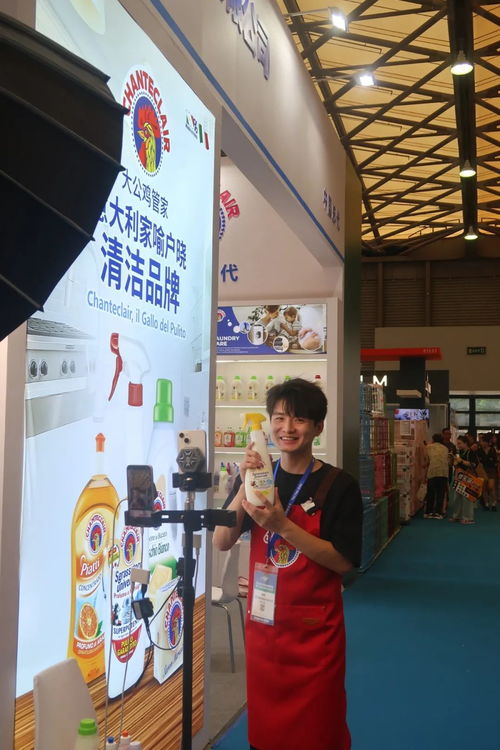 亞寵展上的品牌角逐 寵物食品銷售背后的“毛孩子”經(jīng)濟狂潮
